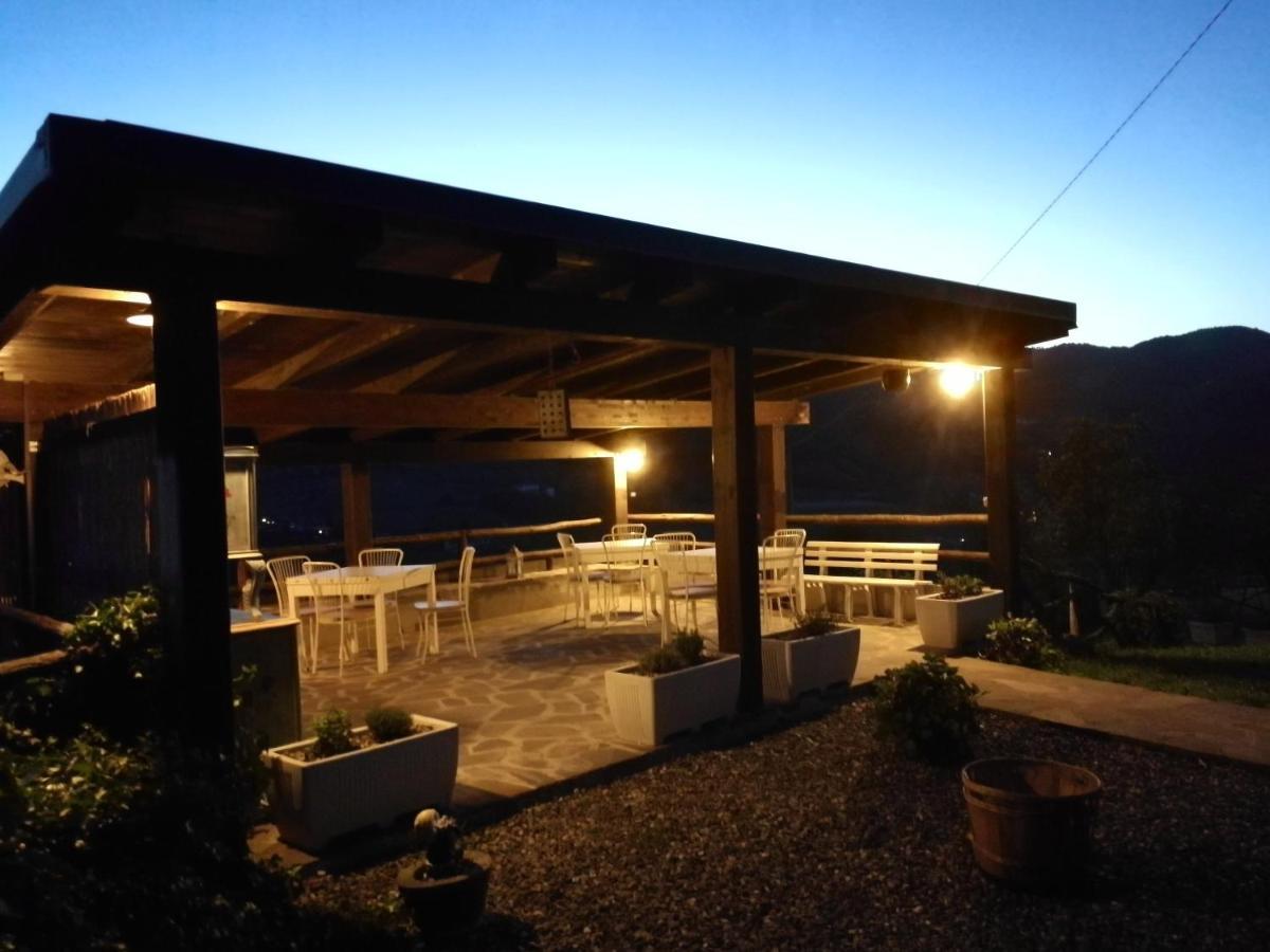 Tenuta Monteoliveto - Family Cottage - Agriturismo Nelle Langhe Vesime Exterior photo