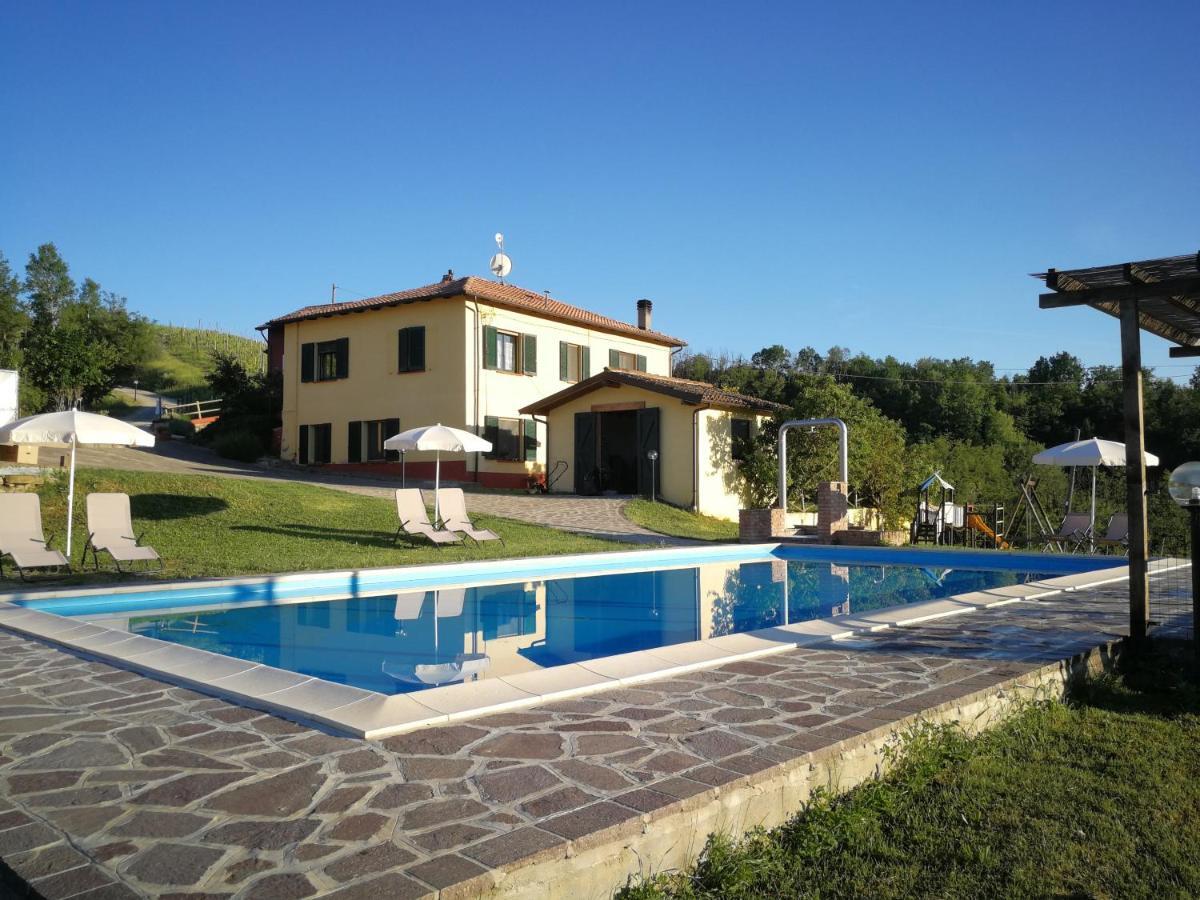 Tenuta Monteoliveto - Family Cottage - Agriturismo Nelle Langhe Vesime Exterior photo